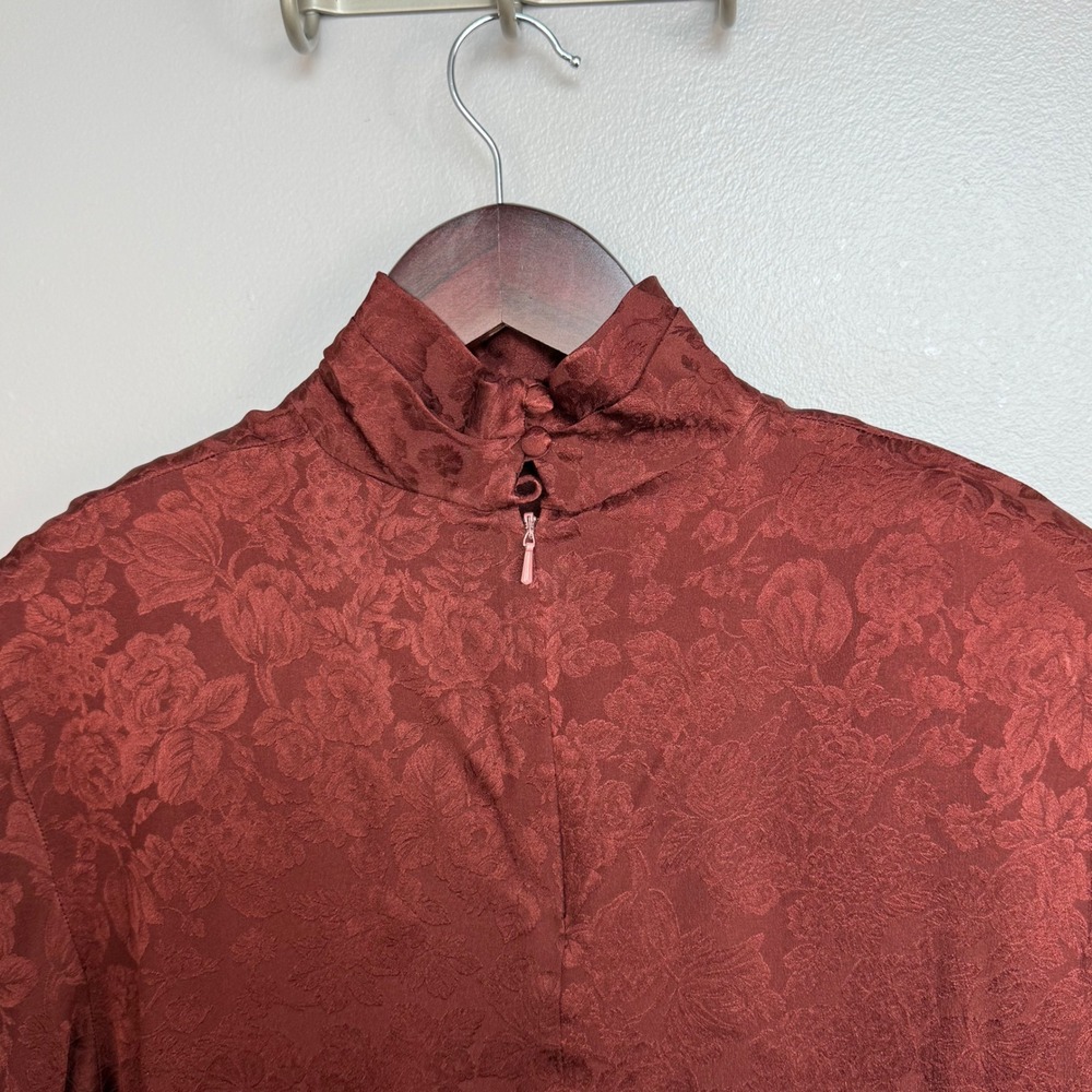 Anne Klein II Blouse Women 8 Burgundy Silk Floral Jacquard Mock Neck Vintage - Picture 9 of 13